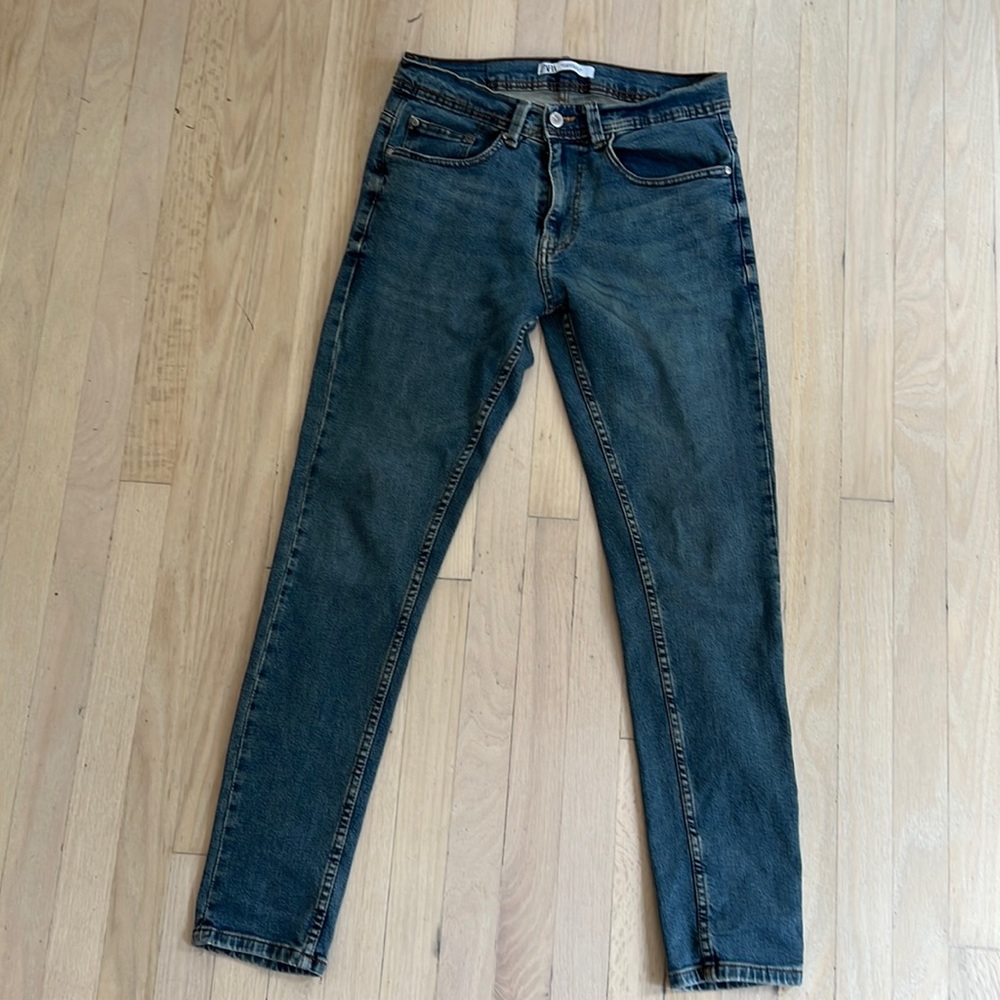 Zara mens denim jeans size US 31. Great condition.